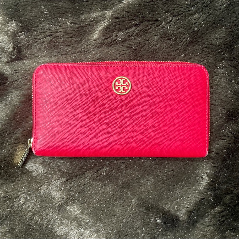 Tory Burch Robinson Zip Continental Wallet